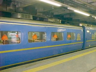 $B8EIw$J%9%?%s%I>HL@$,?)F2<V$NAk$+$i8+$($k(B