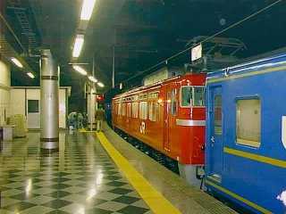 $B%[!<%`$+$i5!4X<V$r;#1F$9$k?M(B