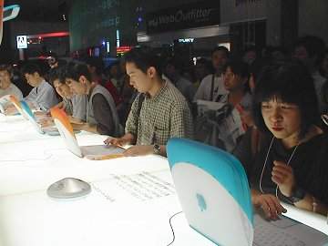 $BD9<X$NNs$G8e$m$+$i$OA4A38+$($^$;$s!#(B