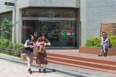 $BD.ED;YE9F~8}A0(B