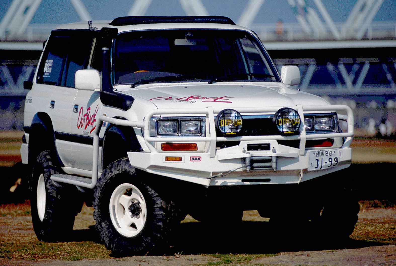 LC80用ウインチバー