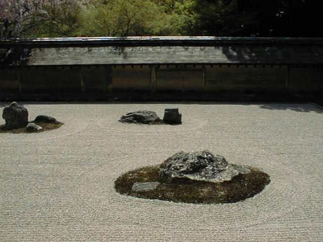 �Β�Q