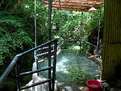 �ꖇ��̏�ɍ�������D