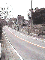 通研前の道路2