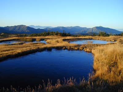 �␛�A����Ȃǉ��u��̎R�X�Ɛ�ԎR