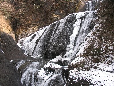 �O�ʓ����ɂ͂����炸