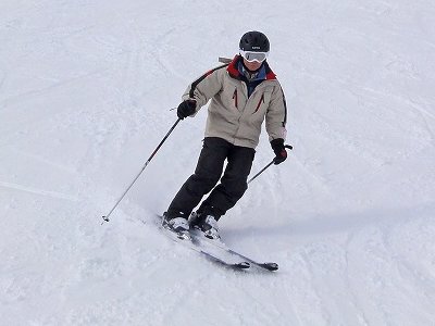 �X�L�[�͔N��1��A���N�x������̏�삳��A����ł��̃t�H�[���̓X�L�[�̑f�{������̂ł��ˁB