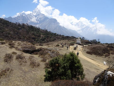 コムジュンからコンデに向かう